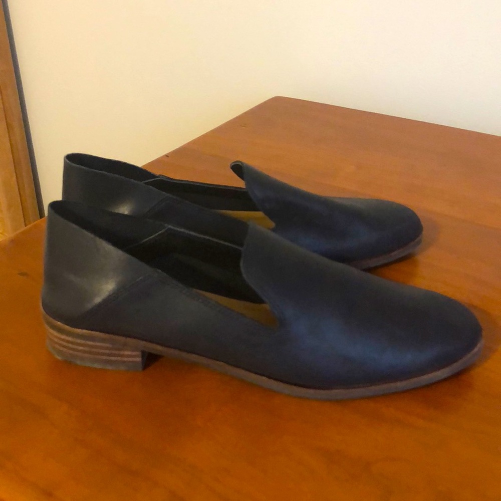 Lucky Brand Cahill Leather Flat
